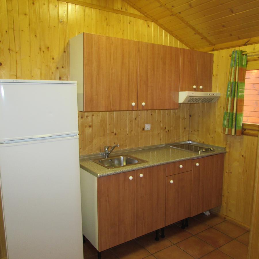 Camping-Bungalows Ciudad De الباراثين المظهر الخارجي الصورة